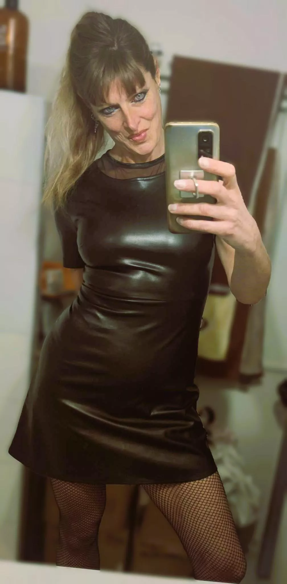 I need someone to get me to the restaurant dressed this way :)