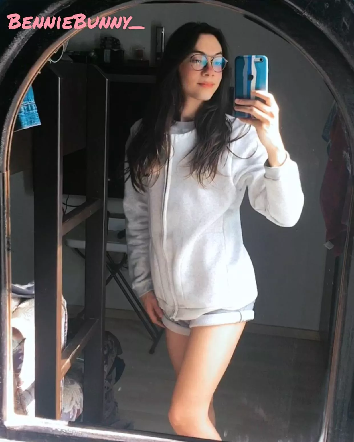 I never shared this pic because back then I didn’t feel pretty… it’s insane what we tell ourselves to bring us down😪