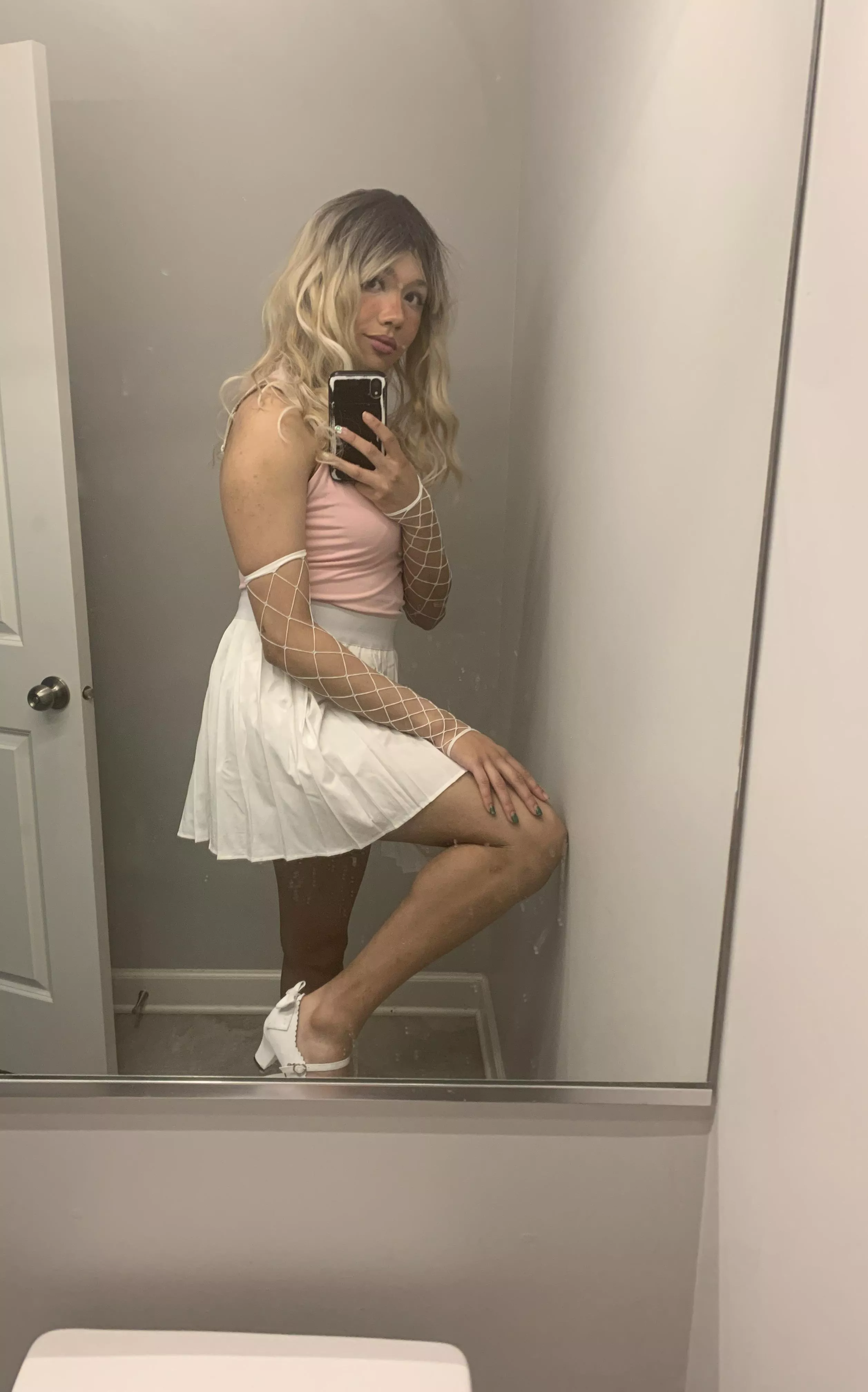 I was a little skeptical at first, but I’m actually having so much fun with blond!