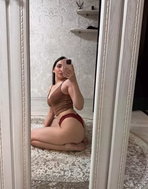 look me in the eye, tell me what your first thought is! Perfect wife for u daddy