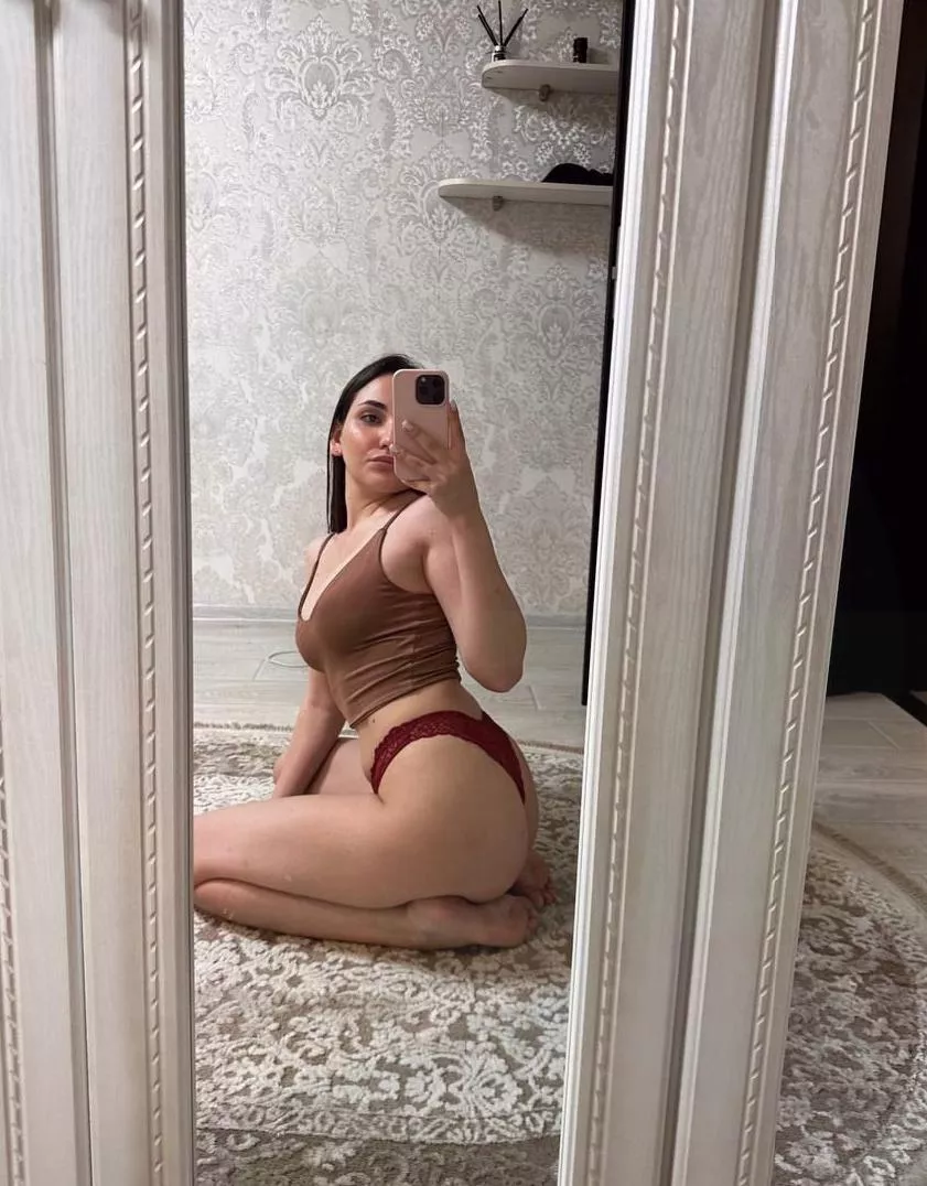 look me in the eye, tell me what your first thought is! Perfect wife for u daddy