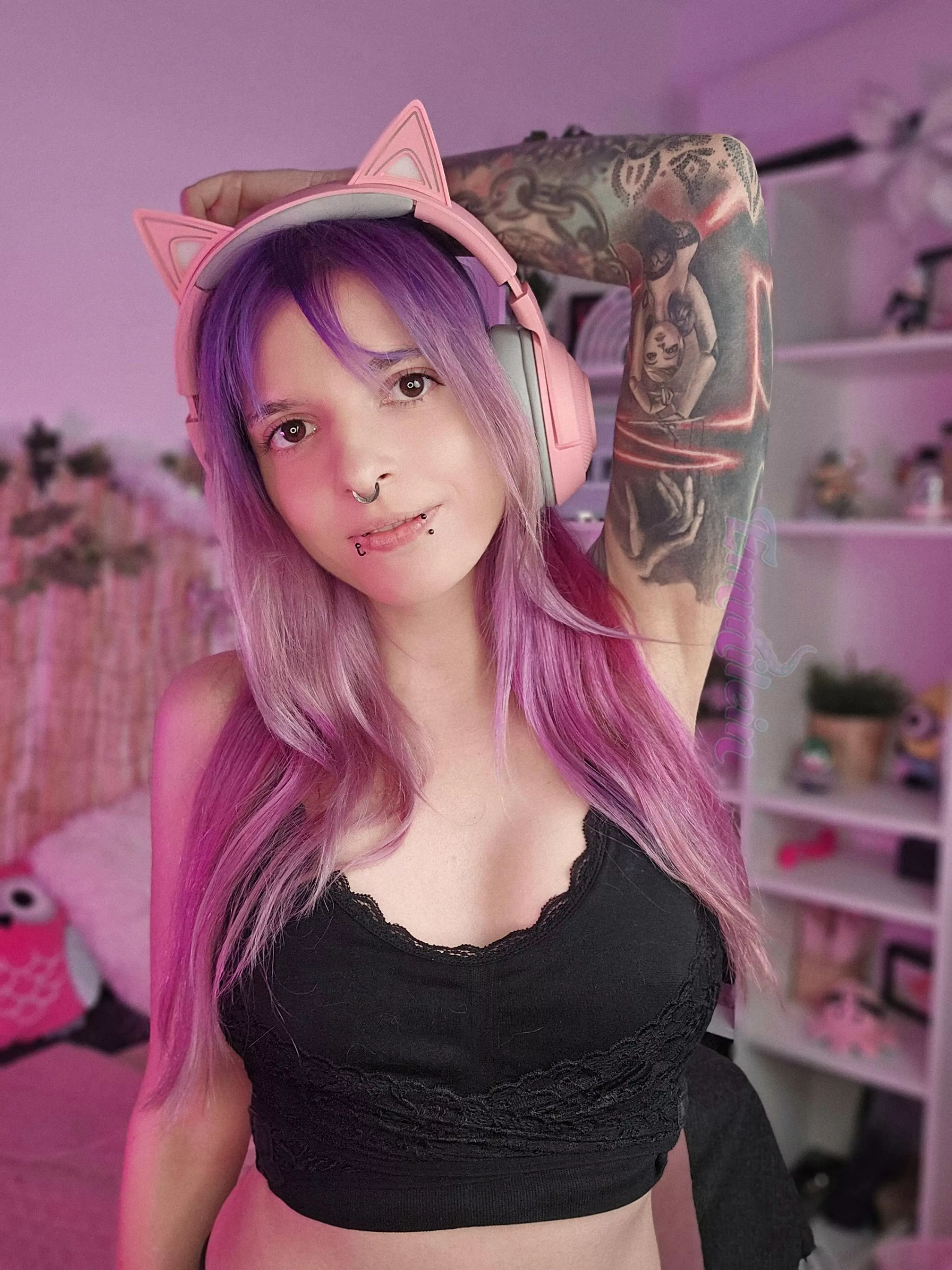 Meeeooww. I promise, I'll be a good kitty!