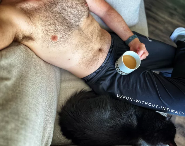 Morning brew with my 🐈