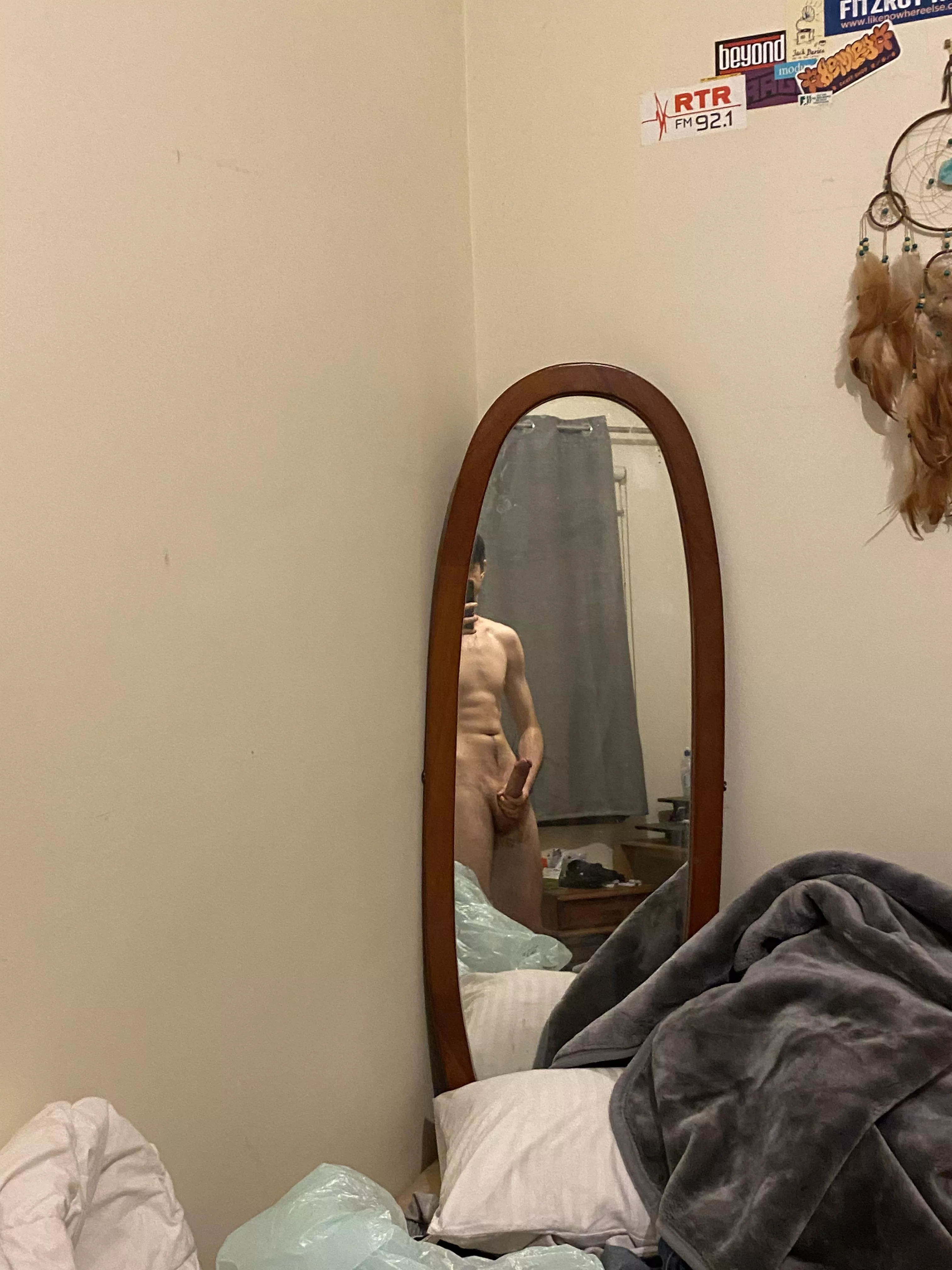 Need a slut to satisfy me 