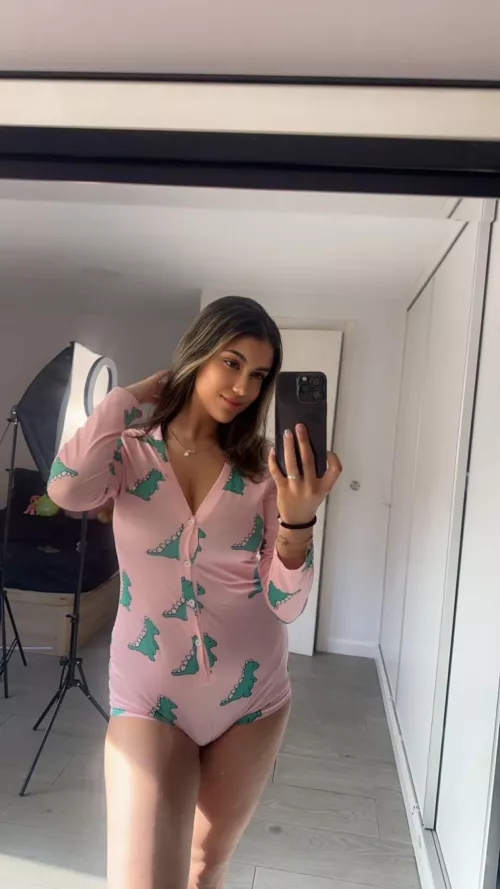 Pjs buttoned or unbottned?