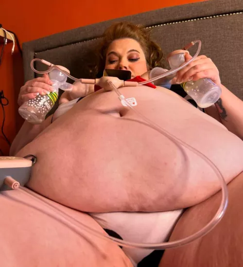 The big fat dumb one is on the pumps again 