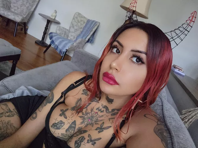 
Tie me up and spank me hard