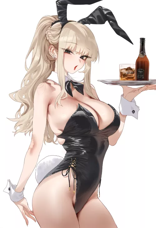 Waitress Bunny Girl