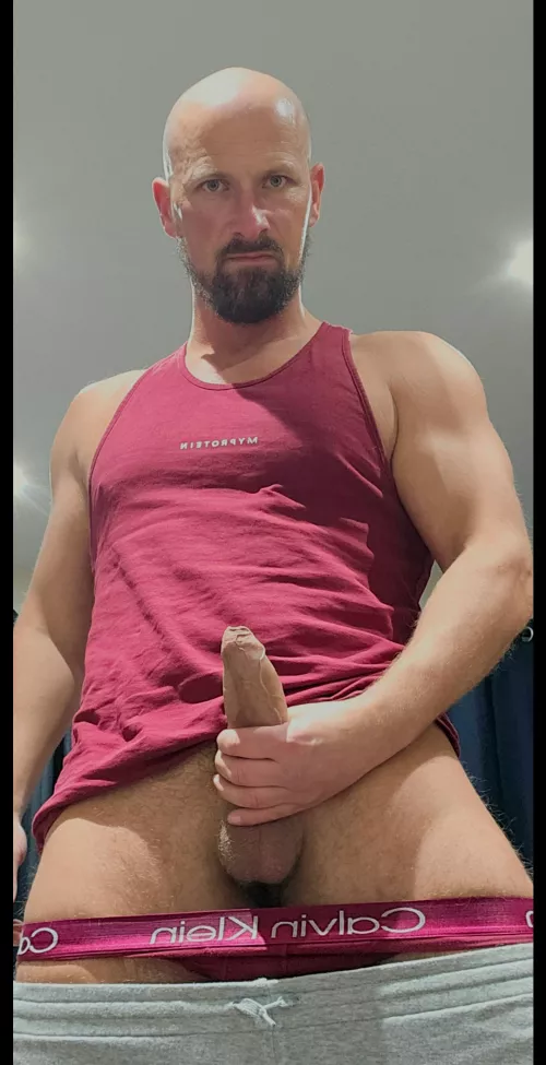 Who likes it hot and sweaty.. and thick? Anyone?