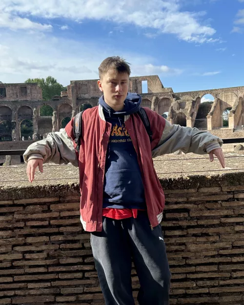 Would you join me on a vacation?😳