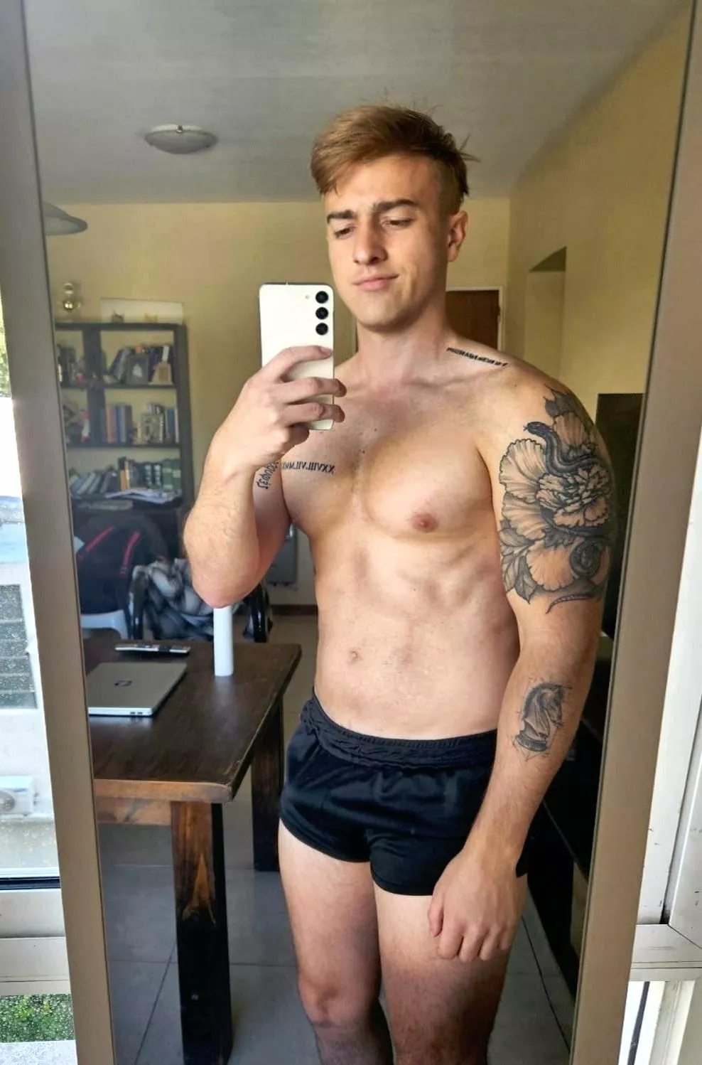 Would you worship my body even if I'm sweaty af after the gym 😅?