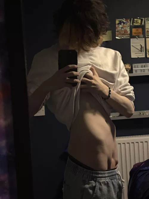 18 yo, wanna cum w me? snap: @malachitee19