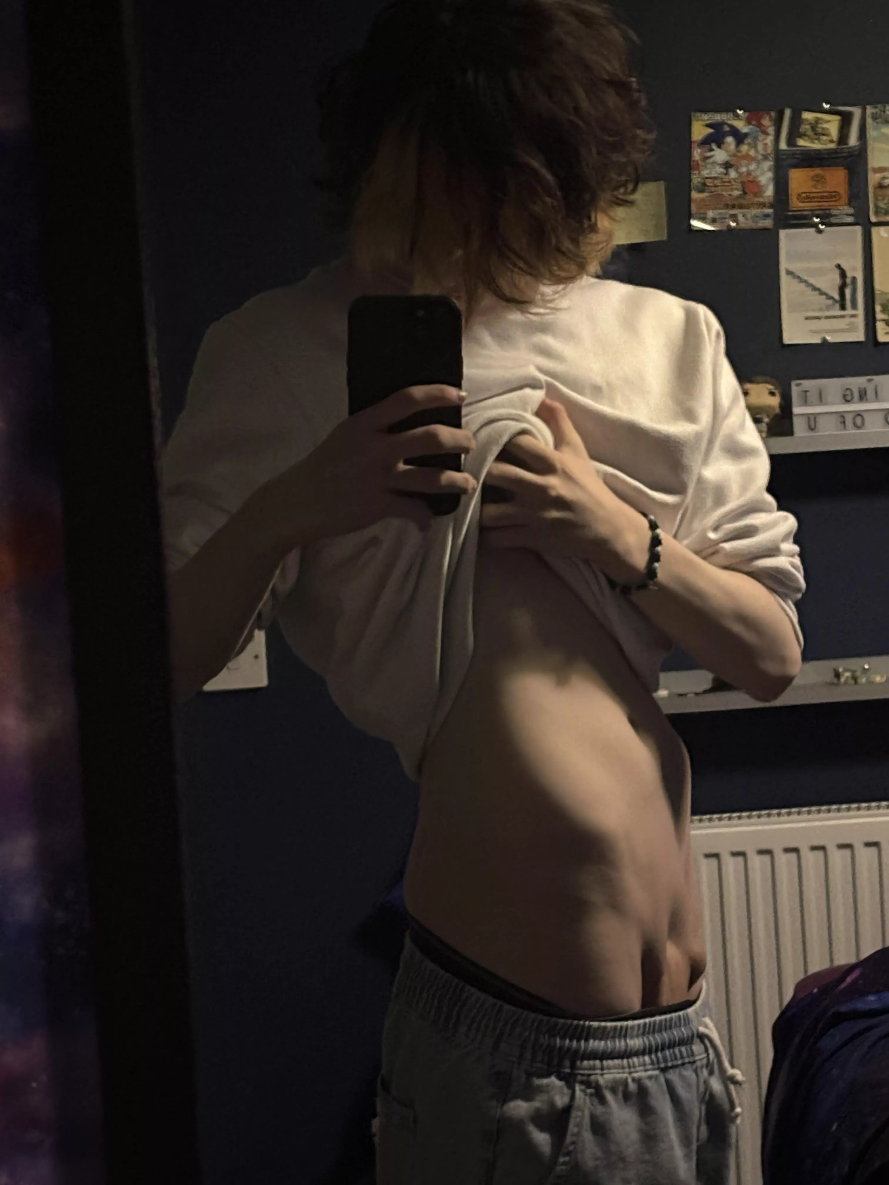 18 yo, wanna cum w me? snap: @malachitee19