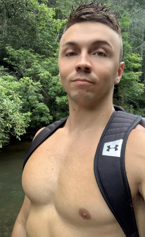 Anyone want to come hiking with me? ⛰️