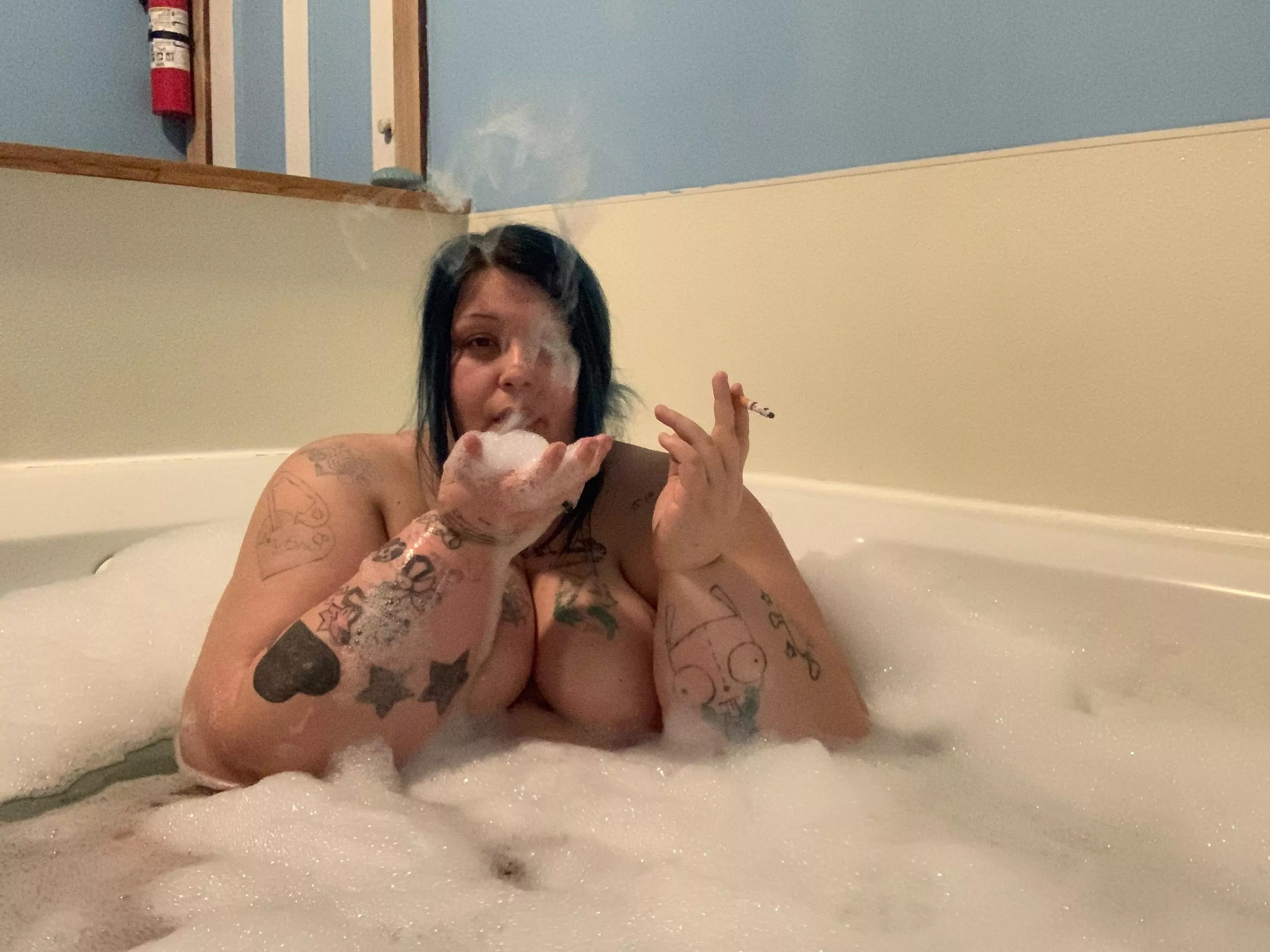 Bubbles and cigarettes 