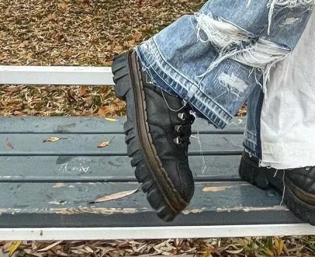 Can someone help me Id these boots