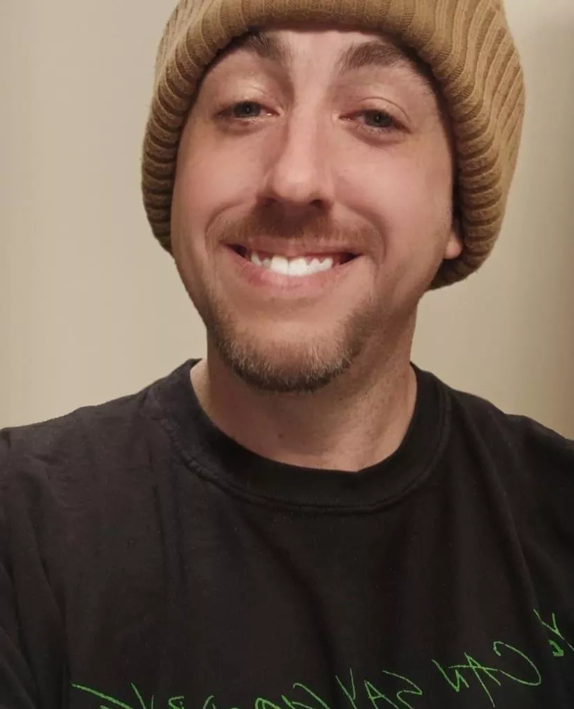 Chilly here today, but I'm in an usually good mood. You're all handsome *af* Chilly here today, but I'm in an usually good mood. You're all handsome *af*