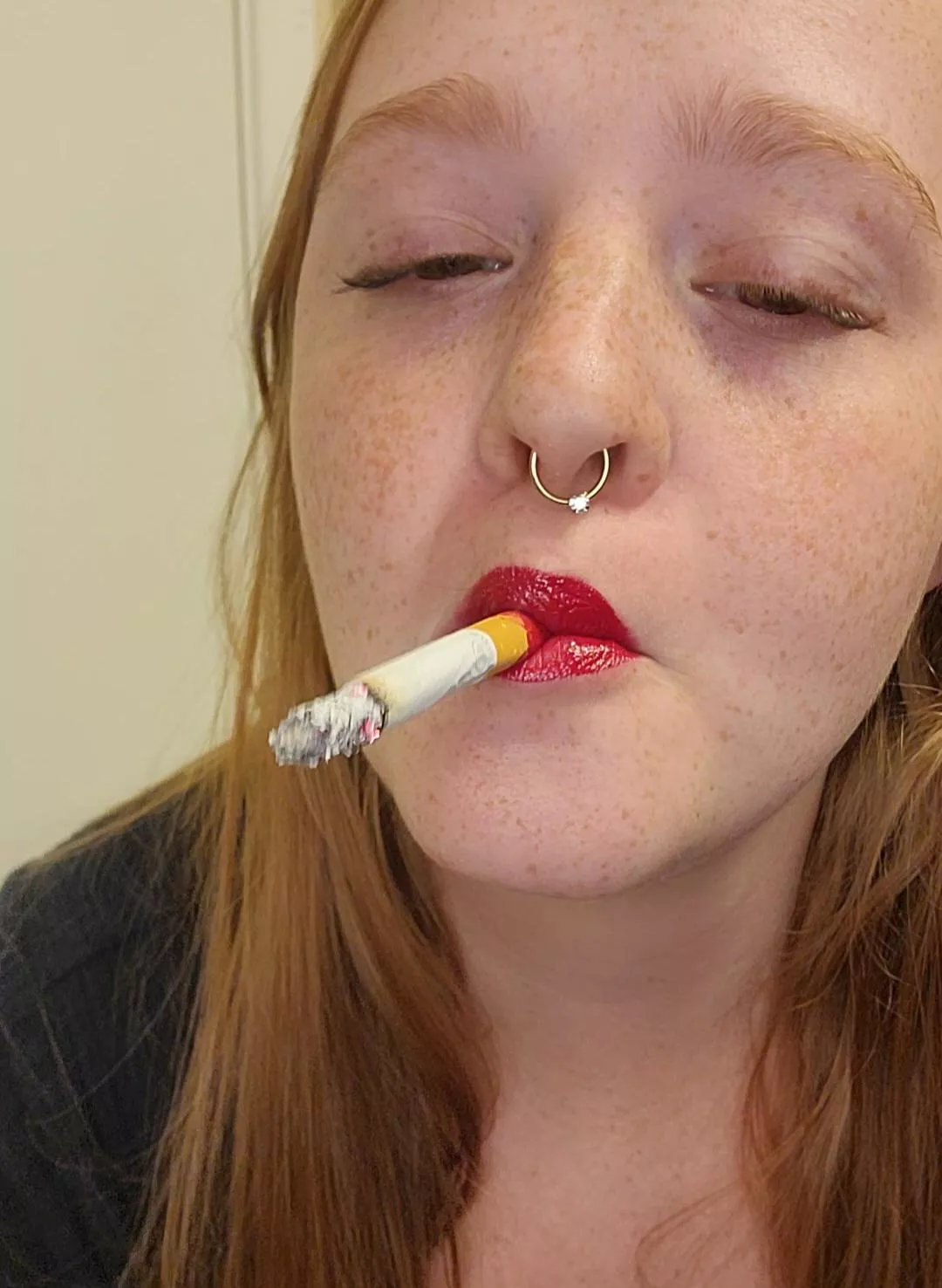 Come eat me while I smoke. 