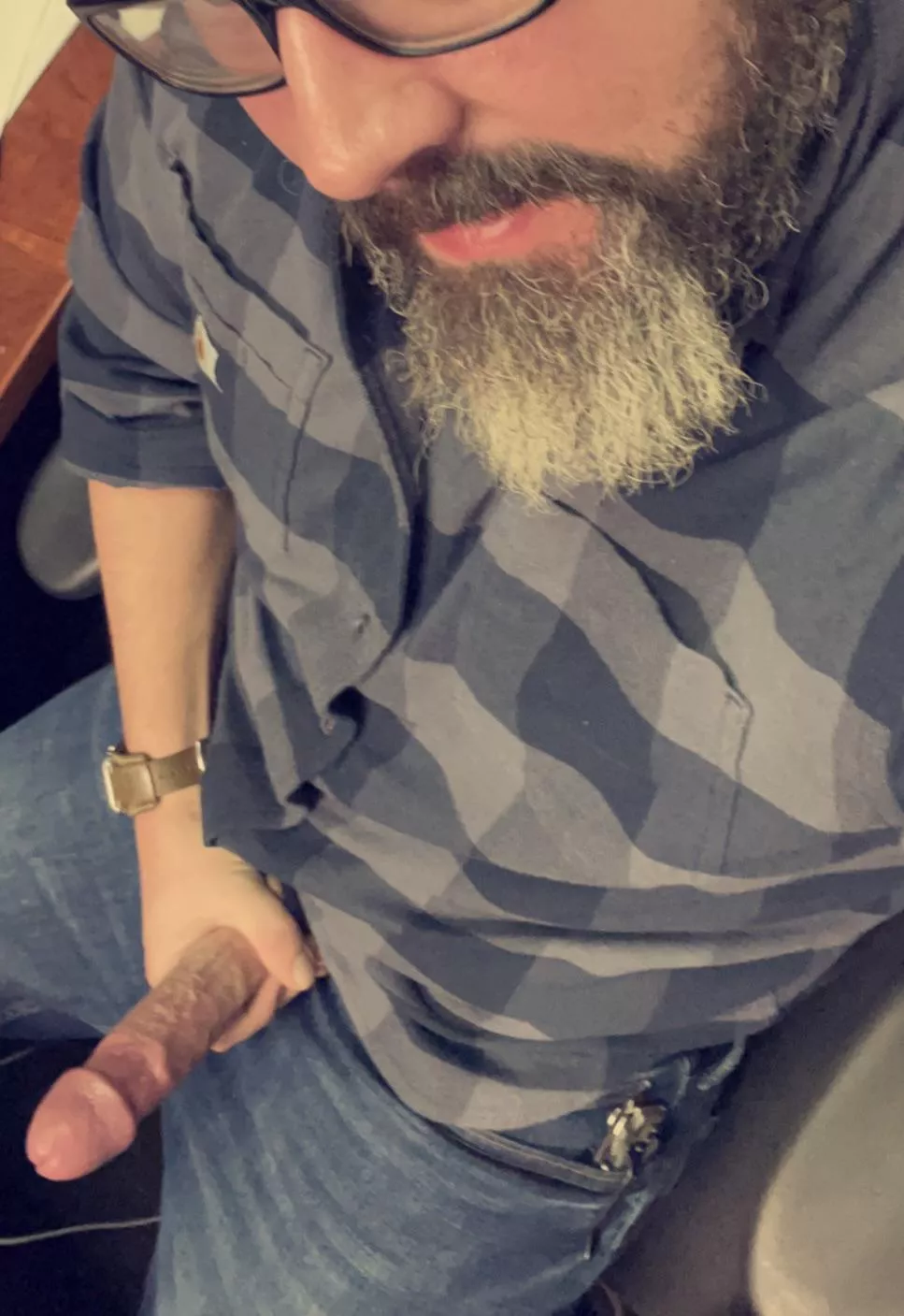 Come give my beard and my boner a tug. 