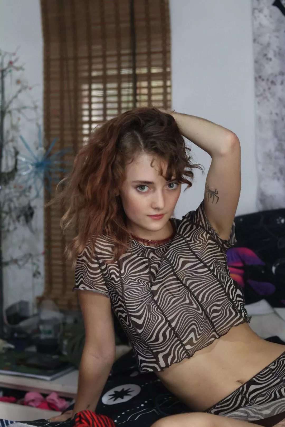 Crop top, showing just enough. [F18]