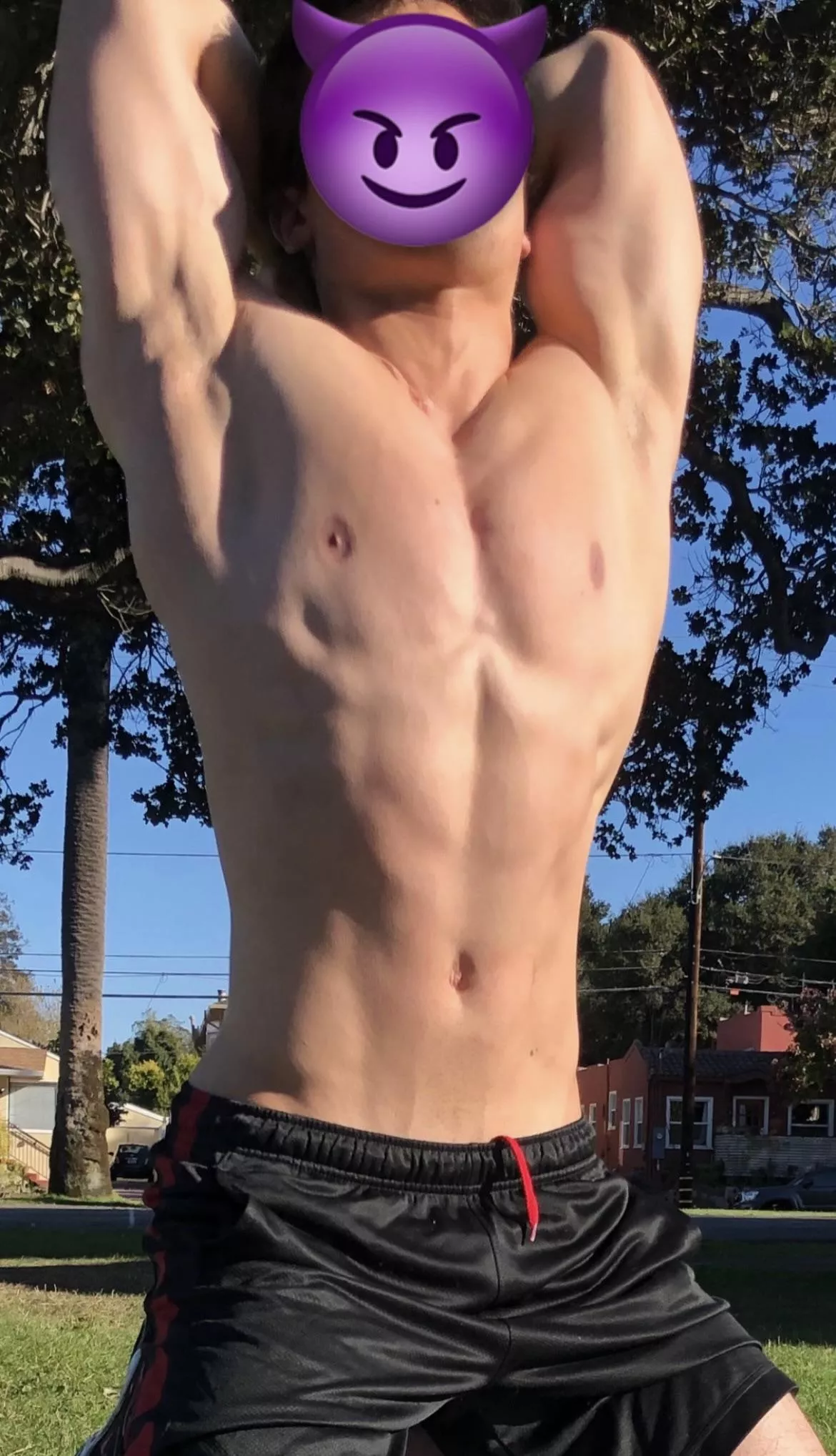 Do I have a V ? 😈😊