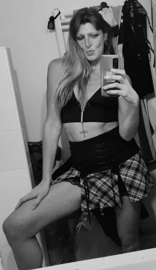 Do you validate my outfit ?