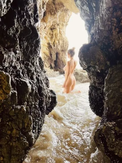 Enjoying a little moment between rocks.