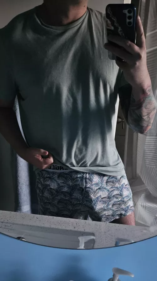 Evening bulge in some of my favorite boxers. What do you think?