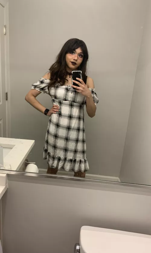 Got this new dress while out thriftiness!