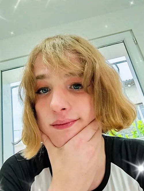 Had a haircut :3 Hairdresser said i had pretty hair ☺️