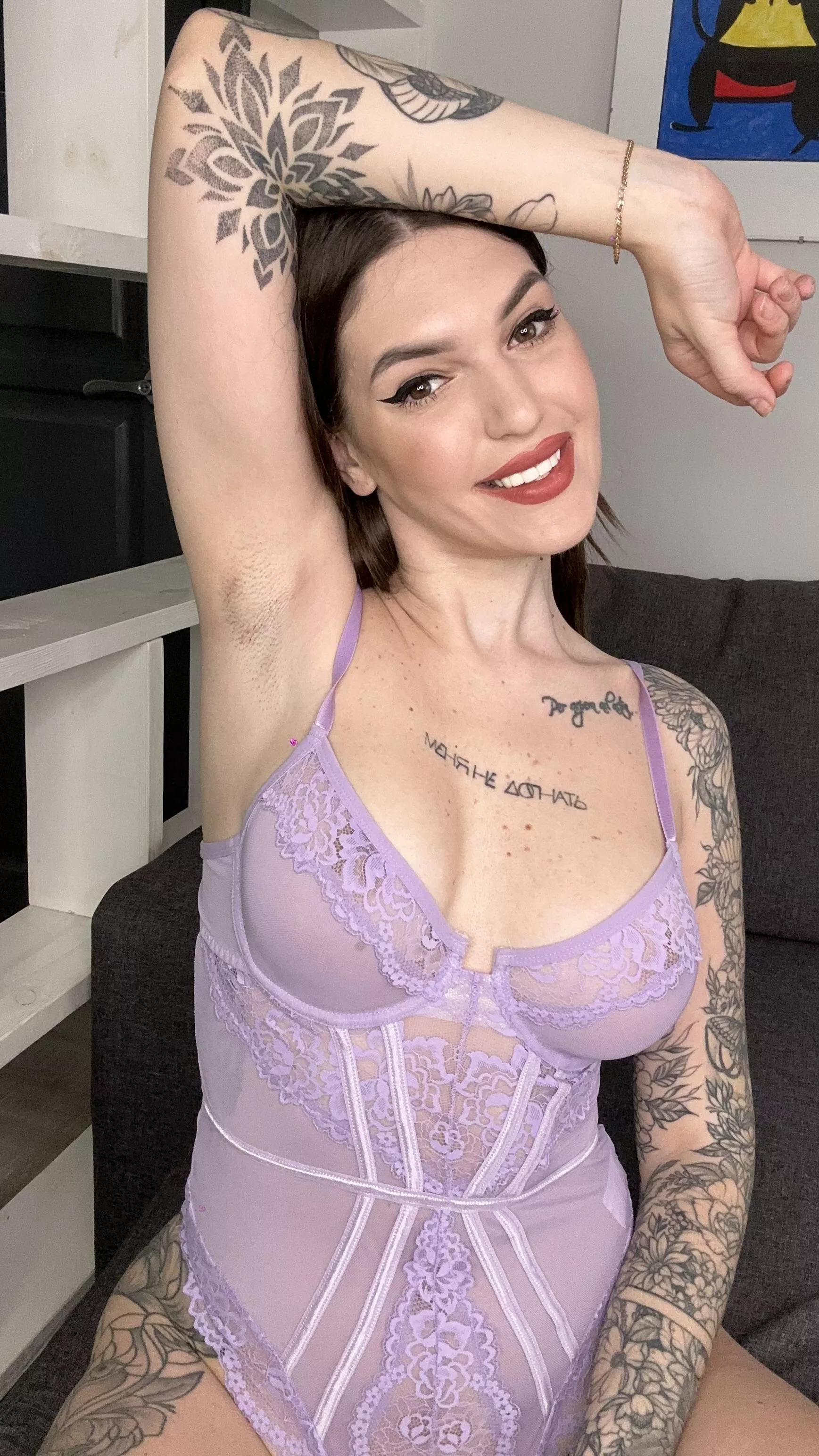 Have you ever smelled a singer's armpits after a concert? This is your chance