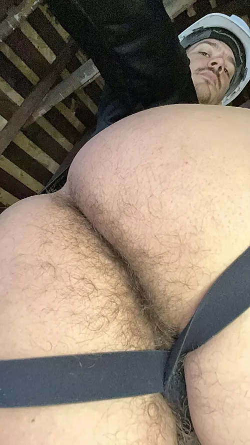 Hope the boss doesn’t mind, I wore a jockstrap to work today 👷🏻😈🔥🥵