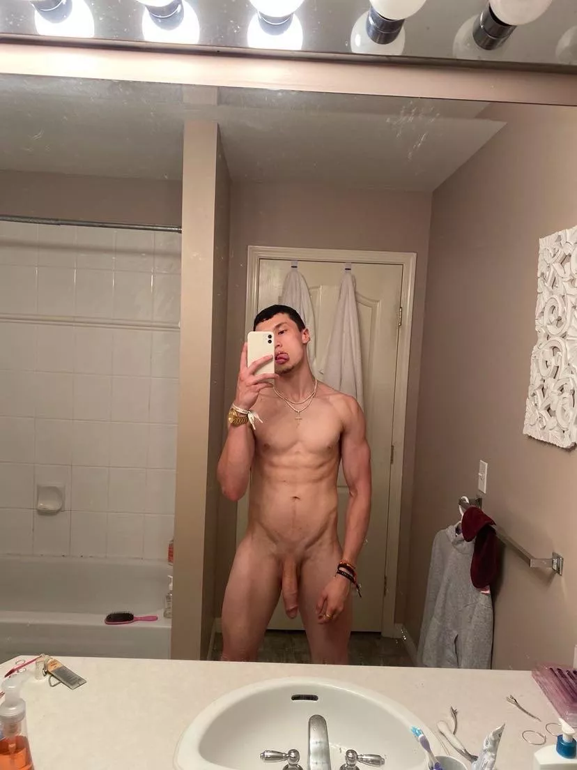 Hope you’re into fit guys