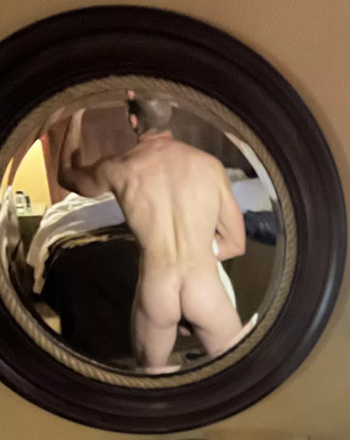 Hotel Mirror Booty