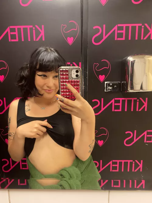 Is there an older guy who likes to see it?