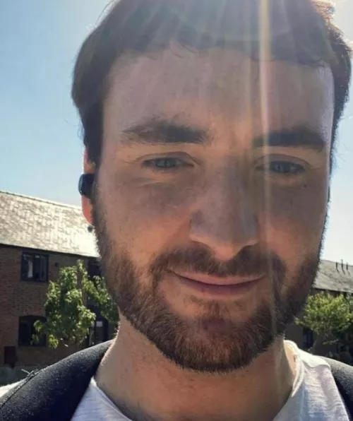 Looking for chats. HMU