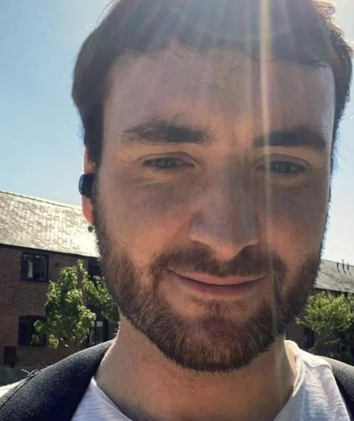 Looking for chats. HMU Looking for chats. HMU