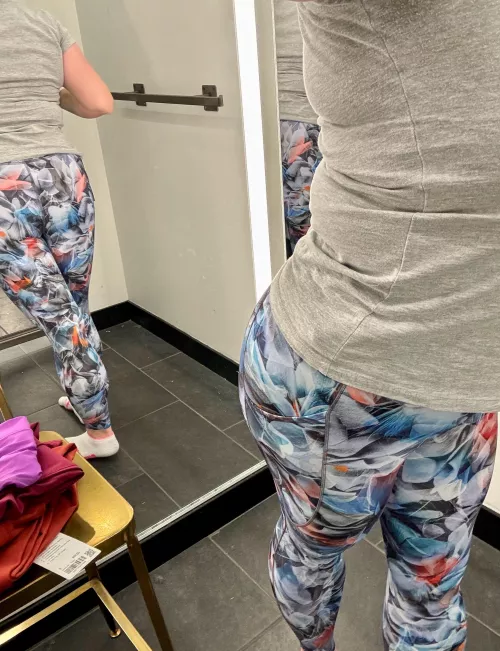 Love the way these Lululemon leggings fit! 