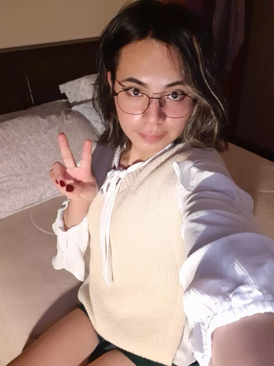 loved this sweater 💛