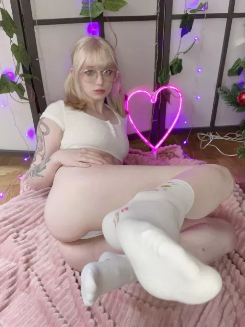 Made a different angle for my sock lovers [F]