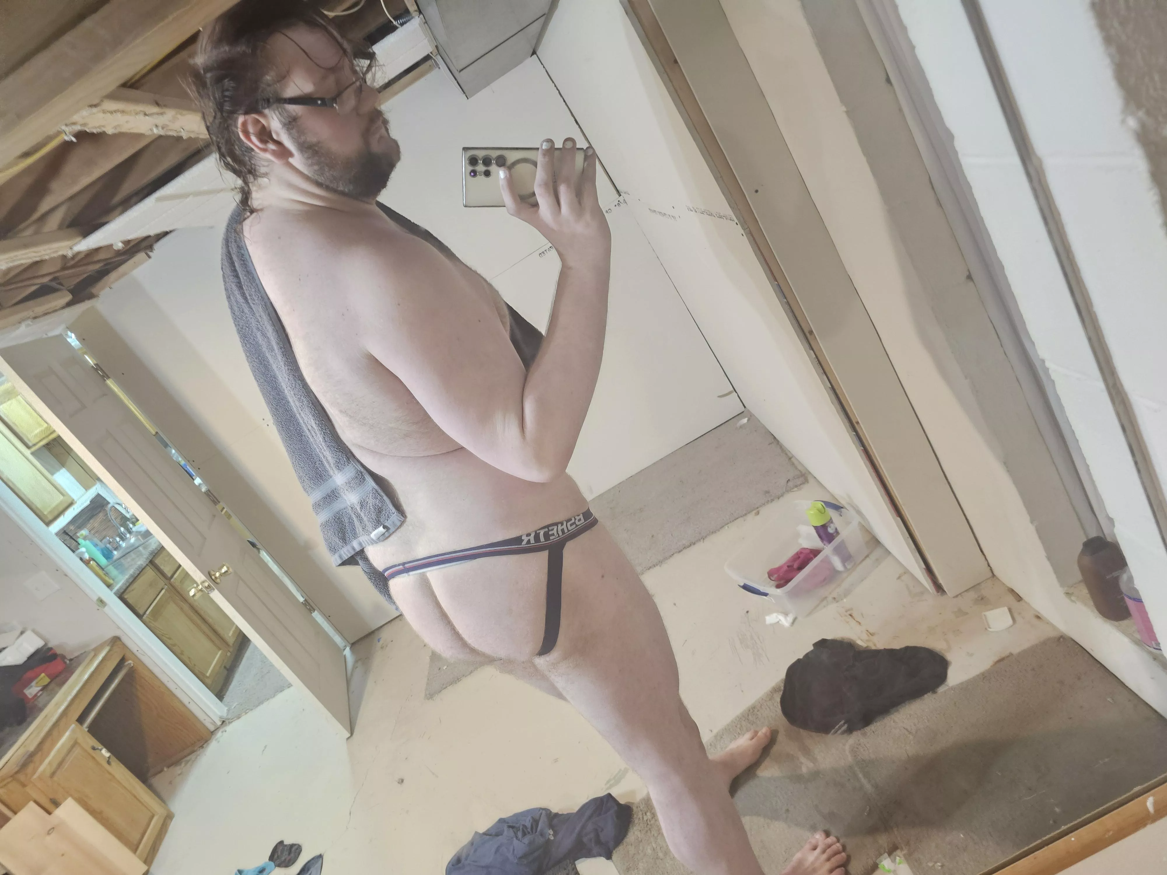 Mmmmm thinking maybe I should go for a walk.😏