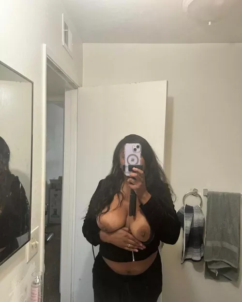 my oversized n….r boobs never fit in my shit so I just let them hang out for random men to judge 😽😽 telegram/kik: yayasonasty 