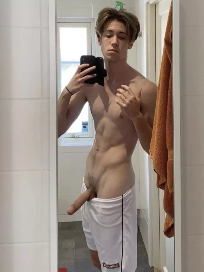 Never had my cock rated… what do you think?