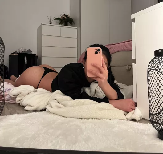 Peach up - smack?🍑