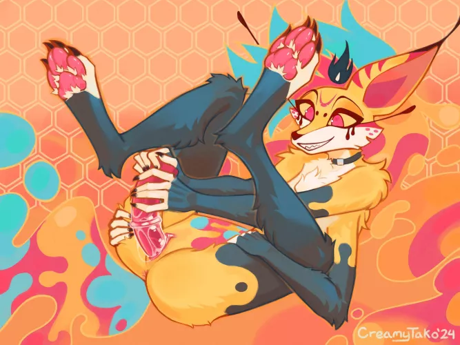 Queen Bee [F] (CreamyTako)