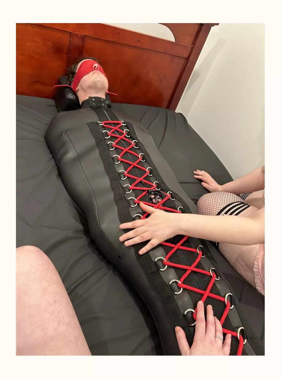 Sealed up in my neoprene slrepsack [OC]