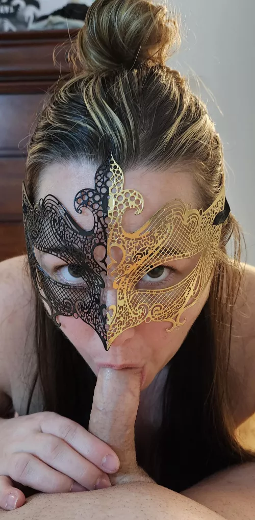 She just loves to suck cock [M][F]