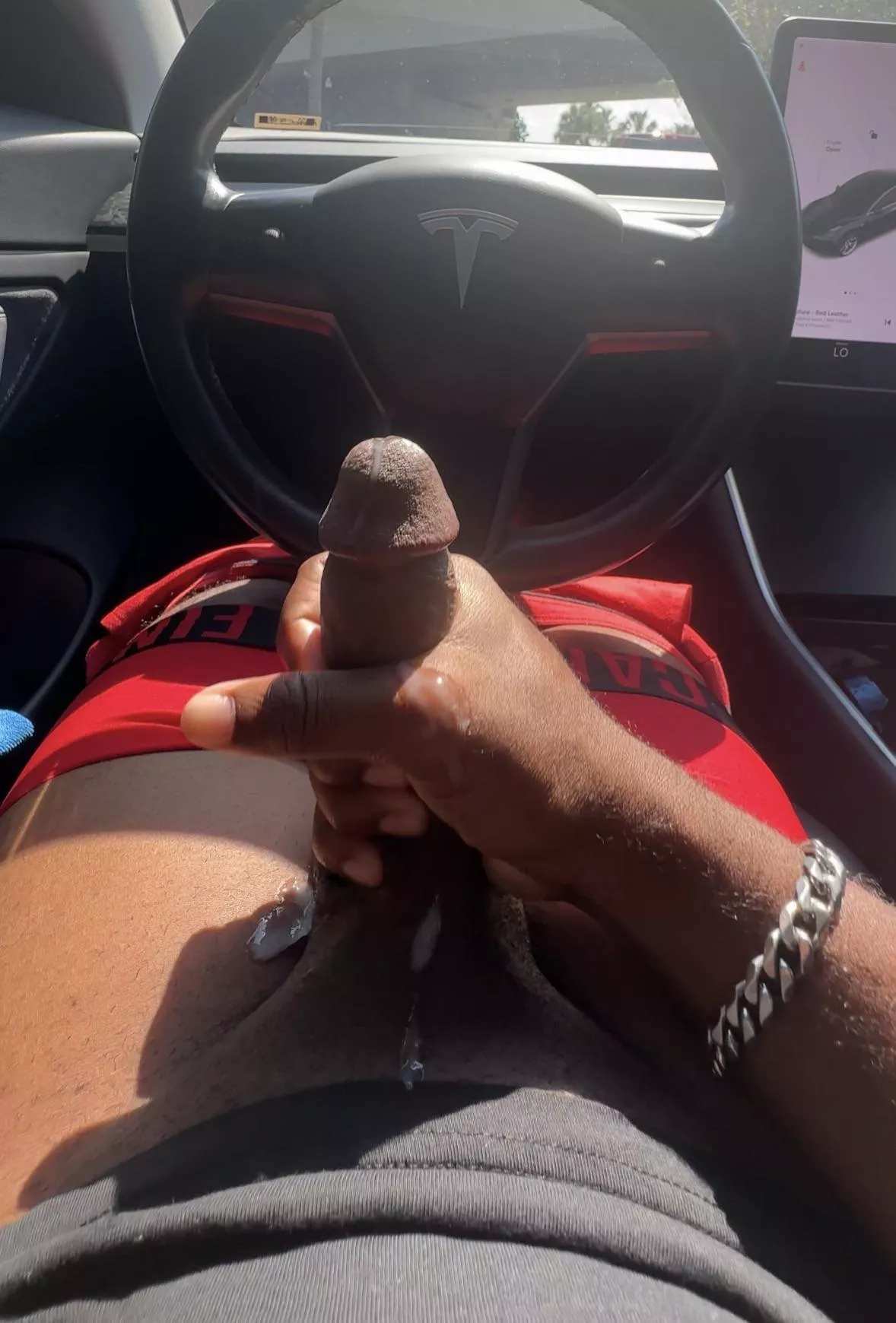 So fucking horny right now