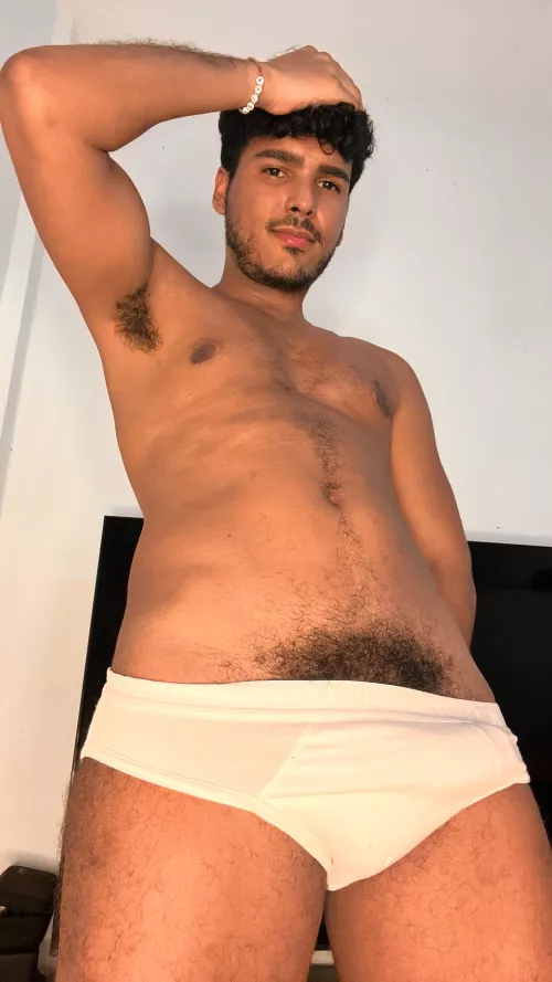 Somebody into hairy?