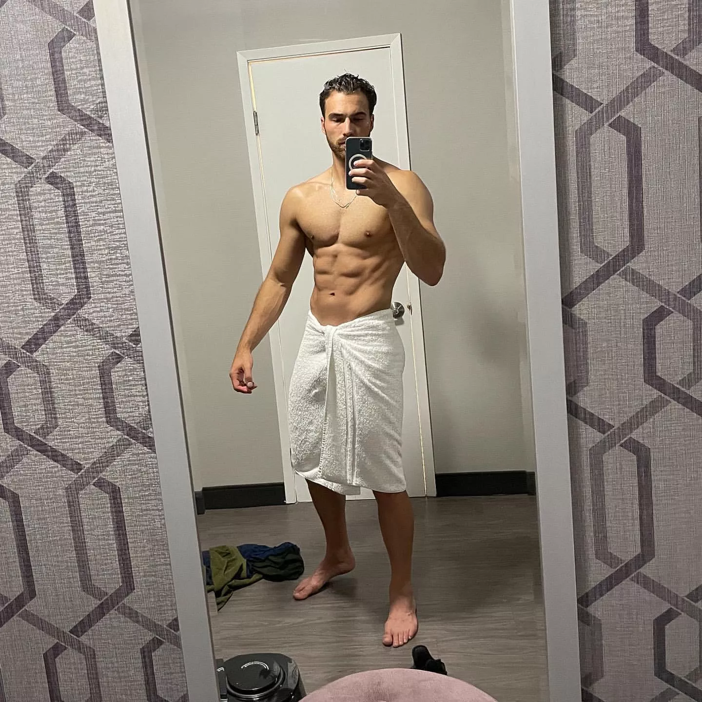 Someone say hello? Bored 😴